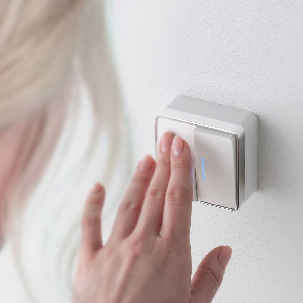 Выключатель двухклавишный накладной Werkel Gallant с подсветкой Белый W5020101 — изображение 2