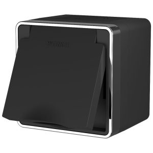 Розетка накладная влагозащищенная Werkel Gallant с заземлением, шторками и защитной крышкой Черный / Хром W5071235